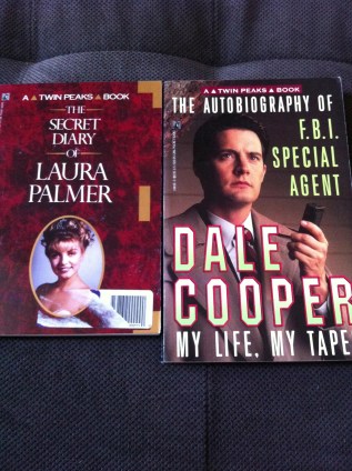 Yes, I bought these when they came out, circa 1991. I really, really loved Twin Peaks.