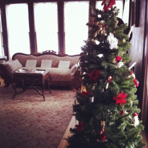 The house's living room. It's clear from the tour that this was a roomy, upper middle class house in the 1920s. Judy's parents were entertainers.