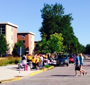 The view down Ellis Avenue at Minnesota State University, Mankato. Most of the dormitories are located on this street. Students and parents are lucky that it's a beautiful day! It's been rainy and cool the past couple of days.